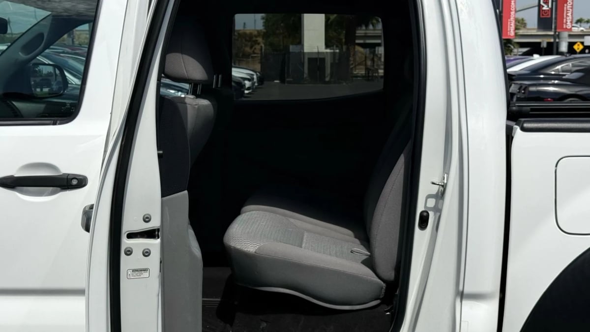 2014 Toyota Tacoma photo 41