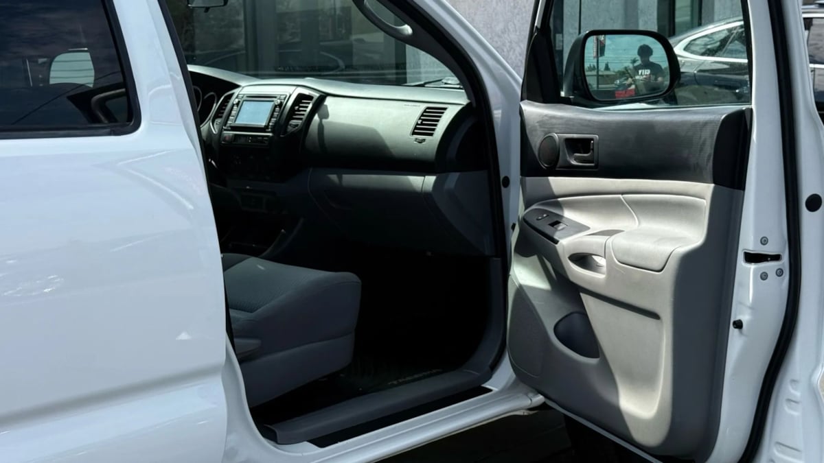 2014 Toyota Tacoma photo 44