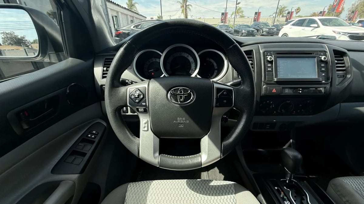 2014 Toyota Tacoma photo 54