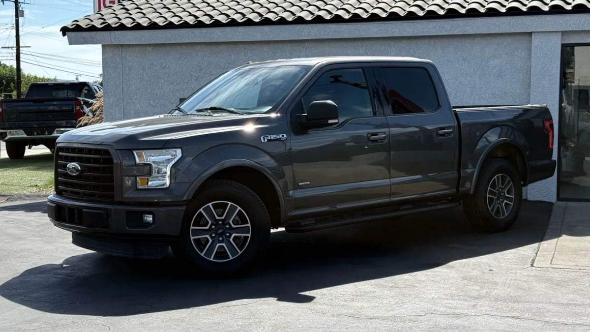 2015 Ford F-150 XLT photo 5