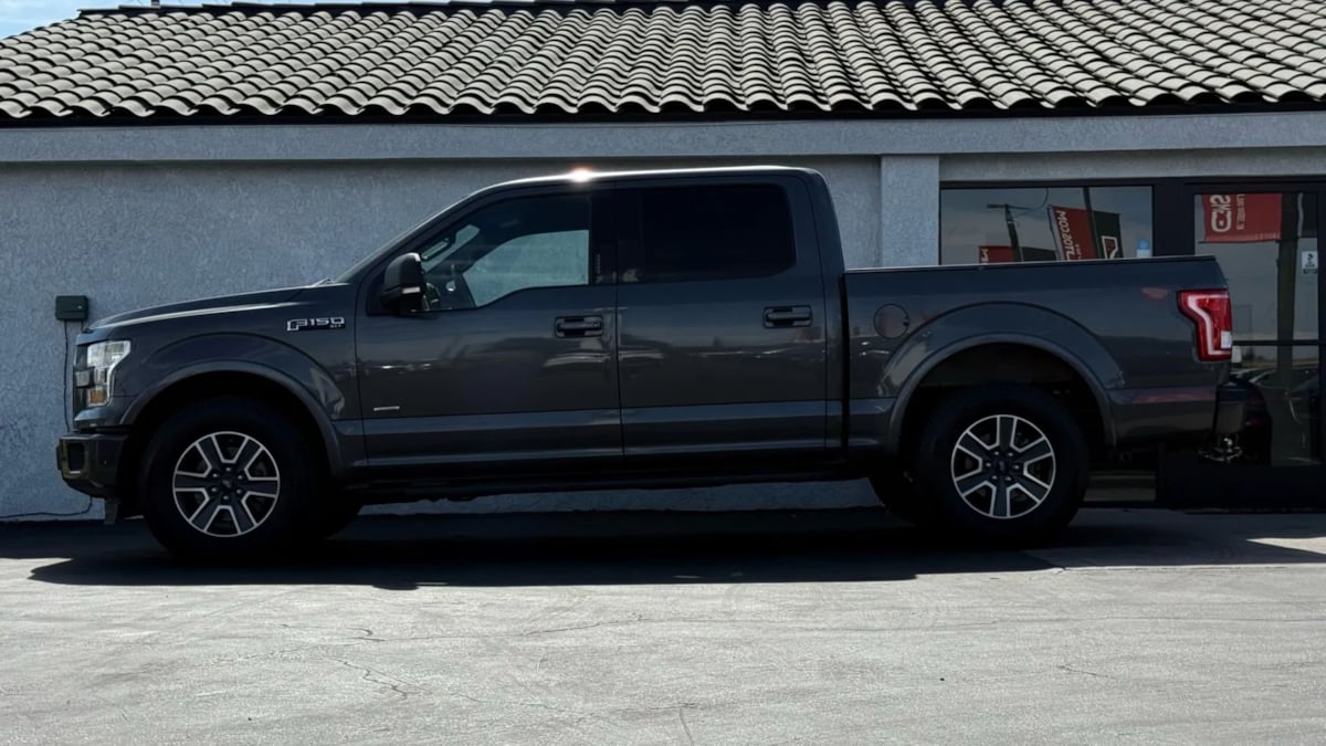 2015 Ford F-150 XLT photo 7