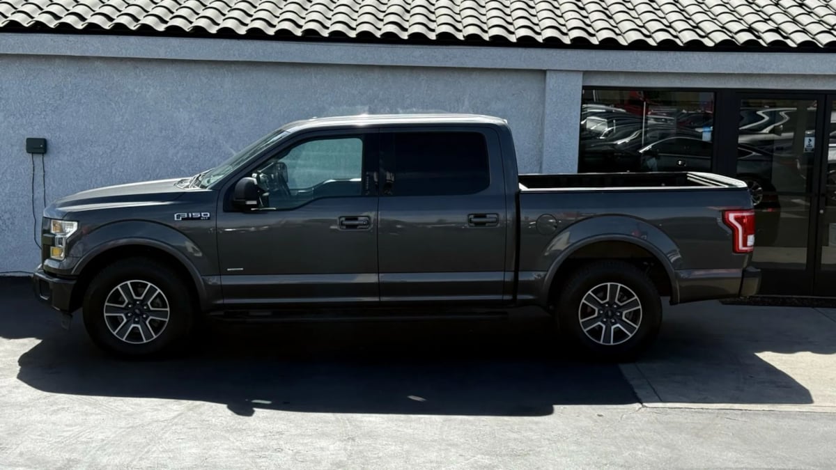 2015 Ford F-150 XLT photo 8