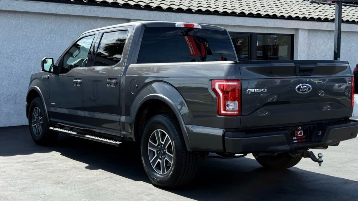 2015 Ford F-150 XLT photo 14