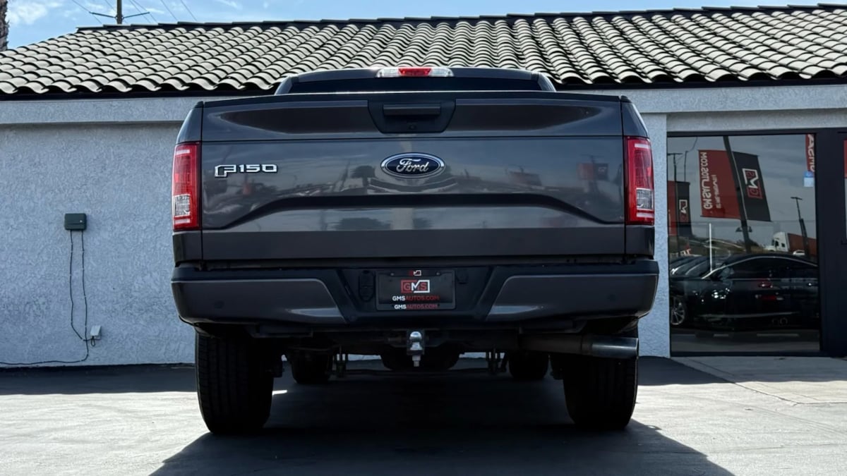 2015 Ford F-150 XLT photo 18