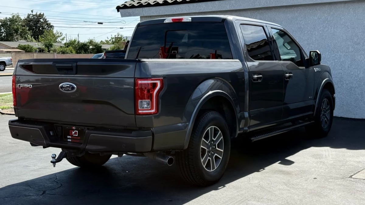 2015 Ford F-150 XLT photo 20