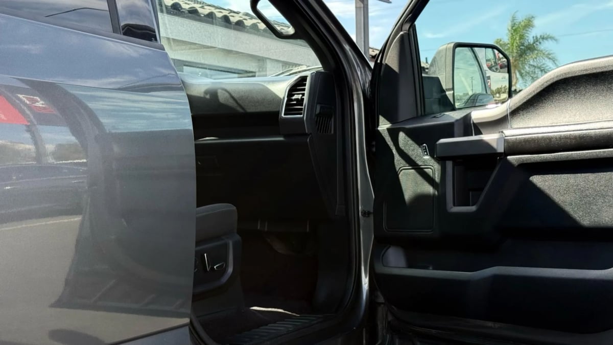 2015 Ford F-150 XLT photo 51