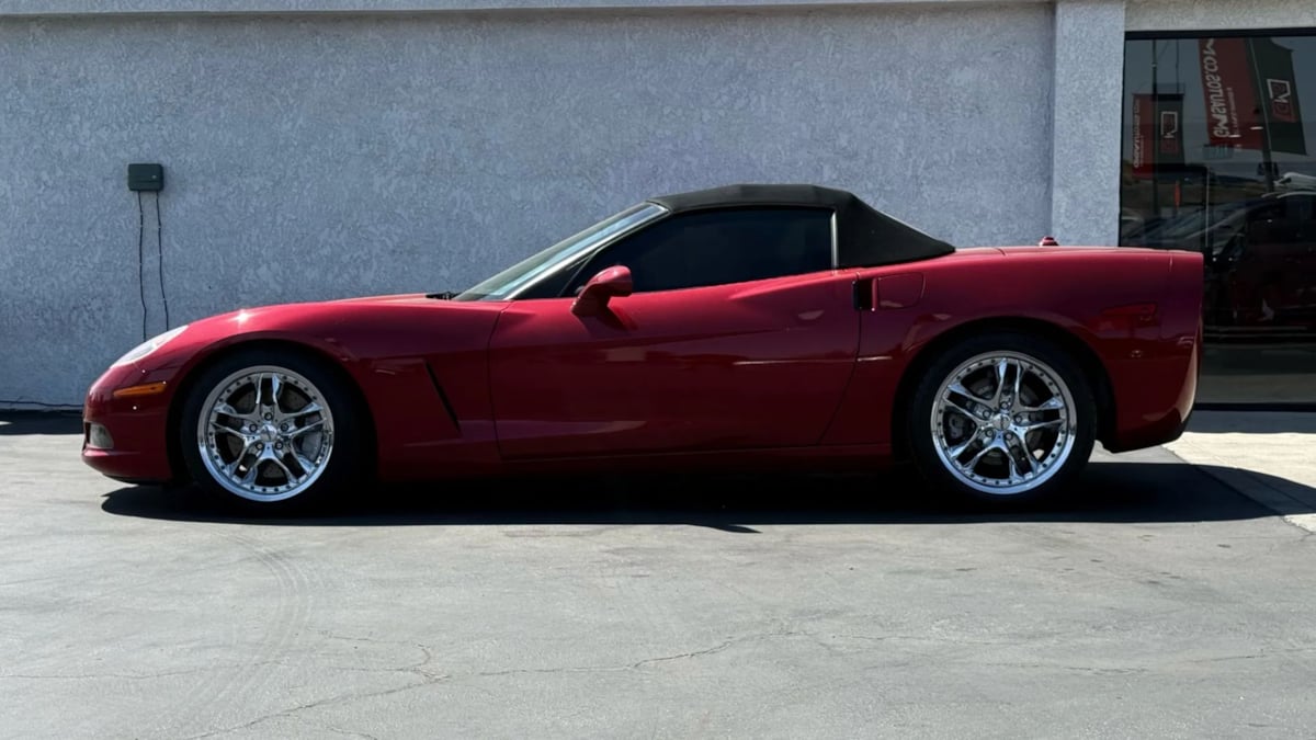 2005 Chevrolet Corvette photo 5