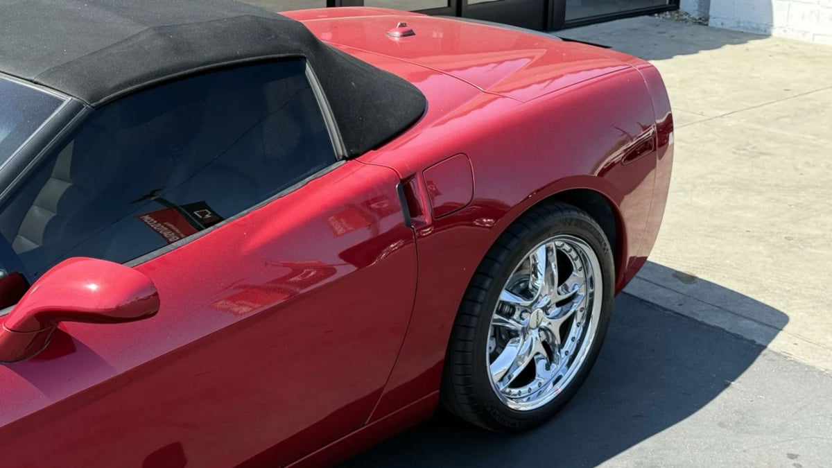 2005 Chevrolet Corvette photo 7
