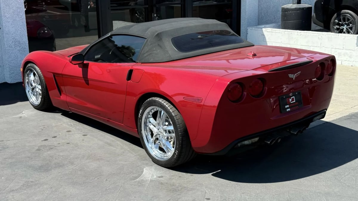 2005 Chevrolet Corvette photo 9