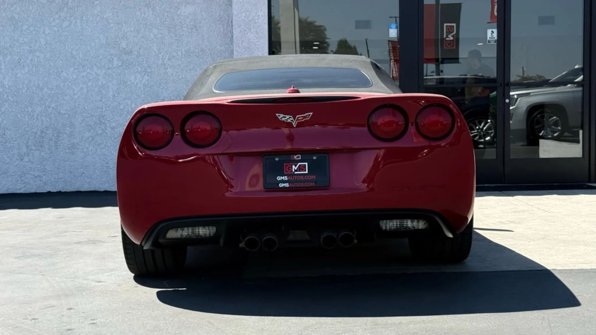 2005 Chevrolet Corvette photo 10