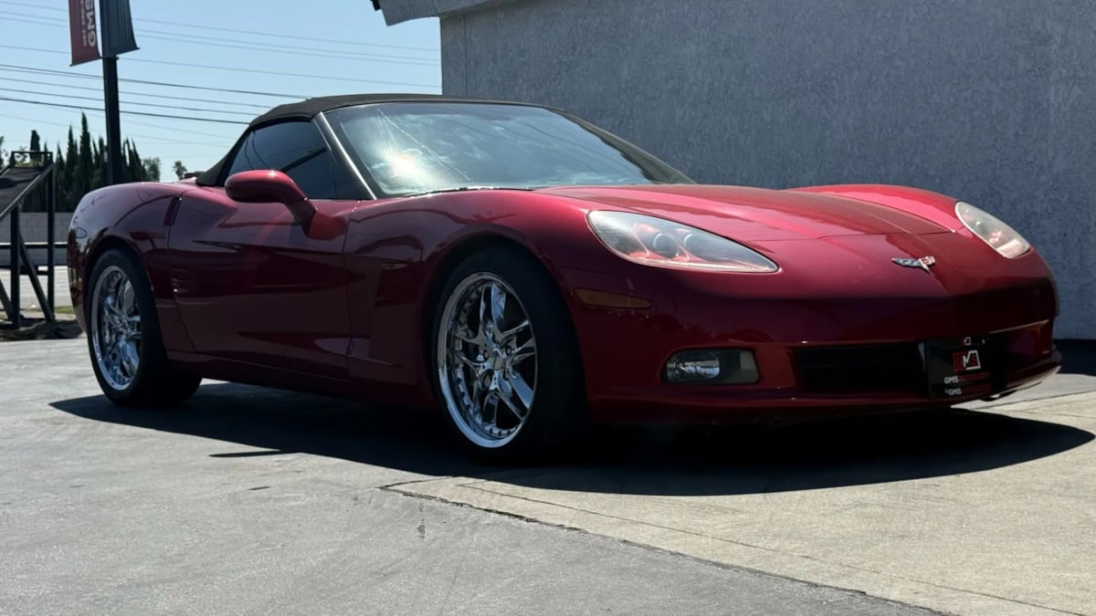 2005 Chevrolet Corvette photo 19