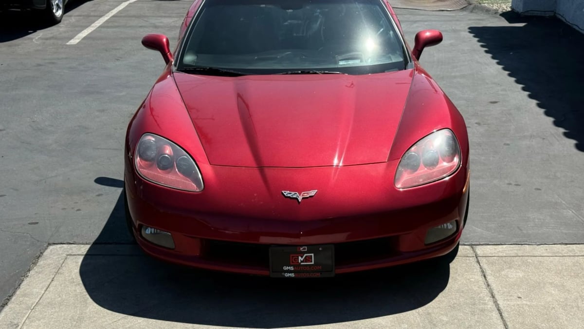 2005 Chevrolet Corvette photo 21