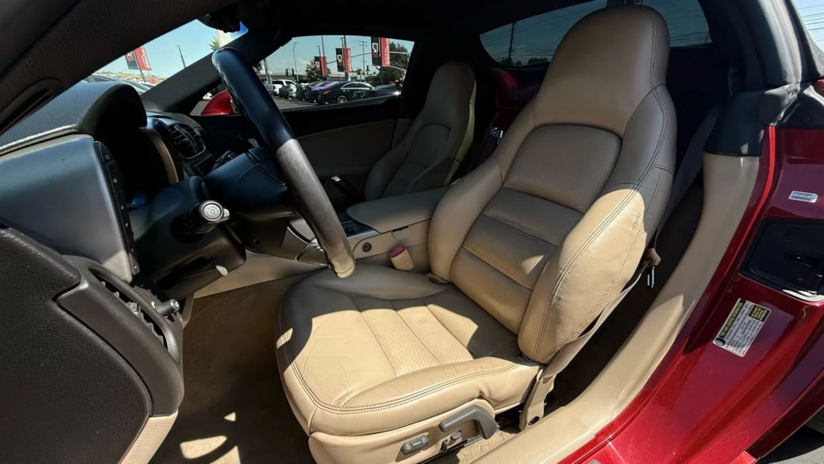 2005 Chevrolet Corvette photo 37