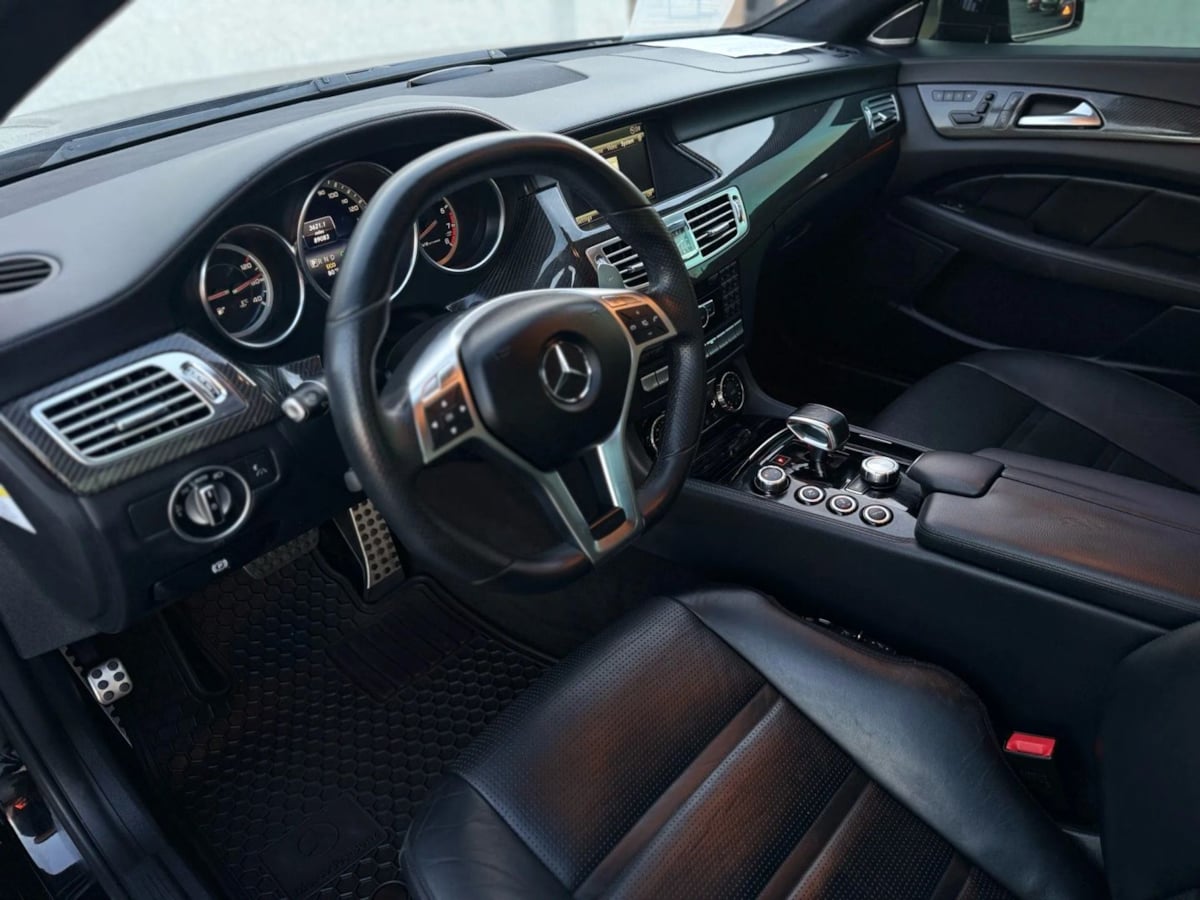 2014 Mercedes Benz CLS AMG 4MATIC photo 17