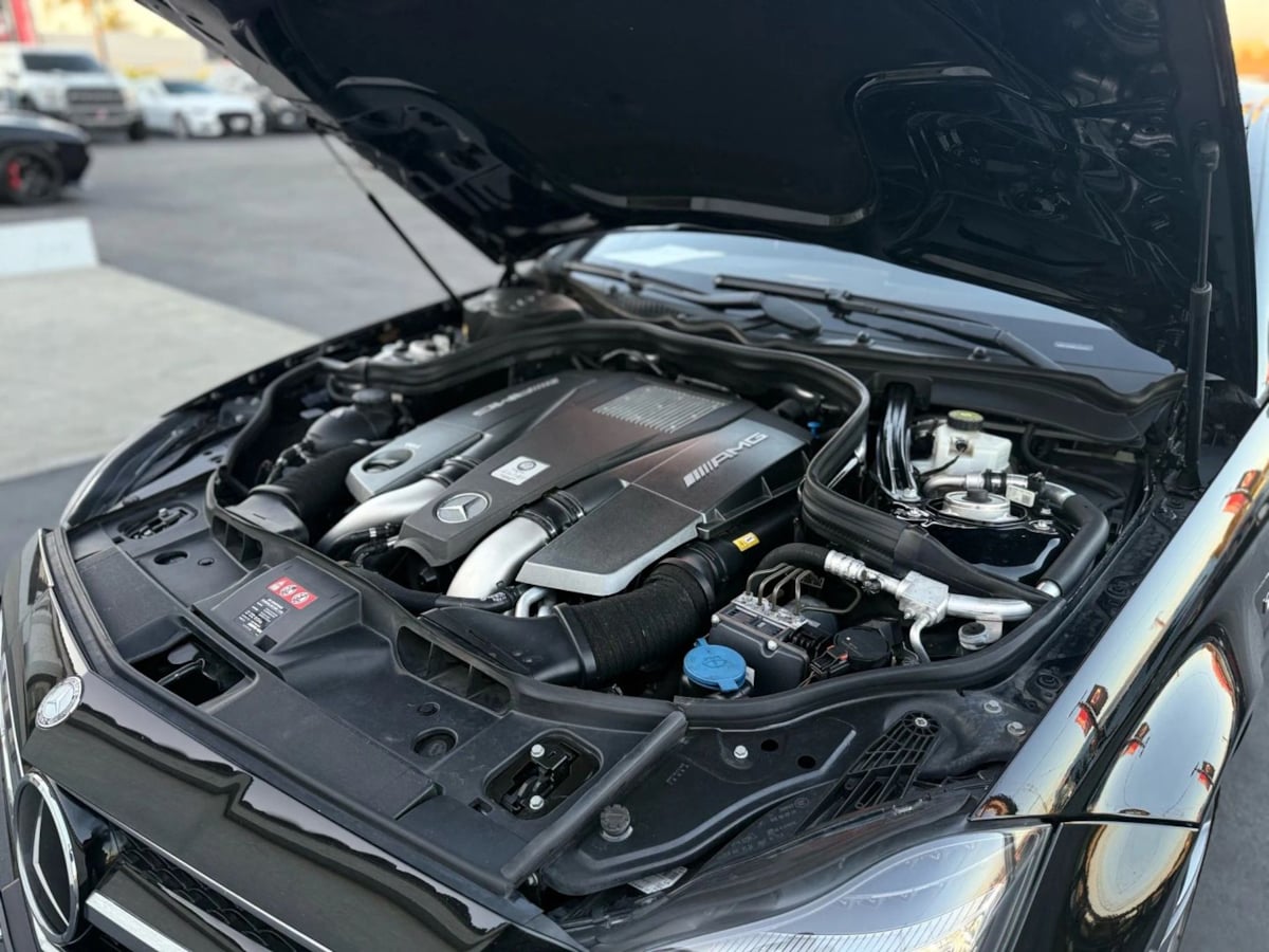 2014 Mercedes Benz CLS AMG 4MATIC photo 25