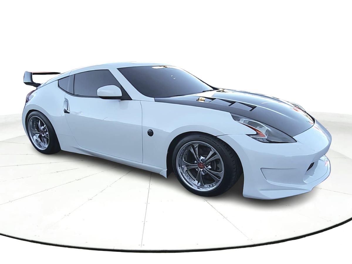 2019 Nissan 370Z Base Nismo photo 3