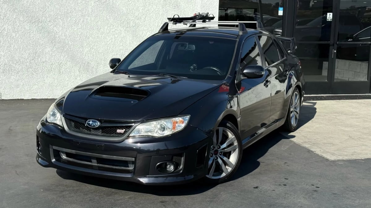 2013 Subaru Impreza WRX STI photo 2