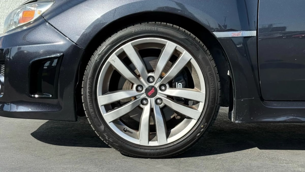 2013 Subaru Impreza WRX STI photo 9