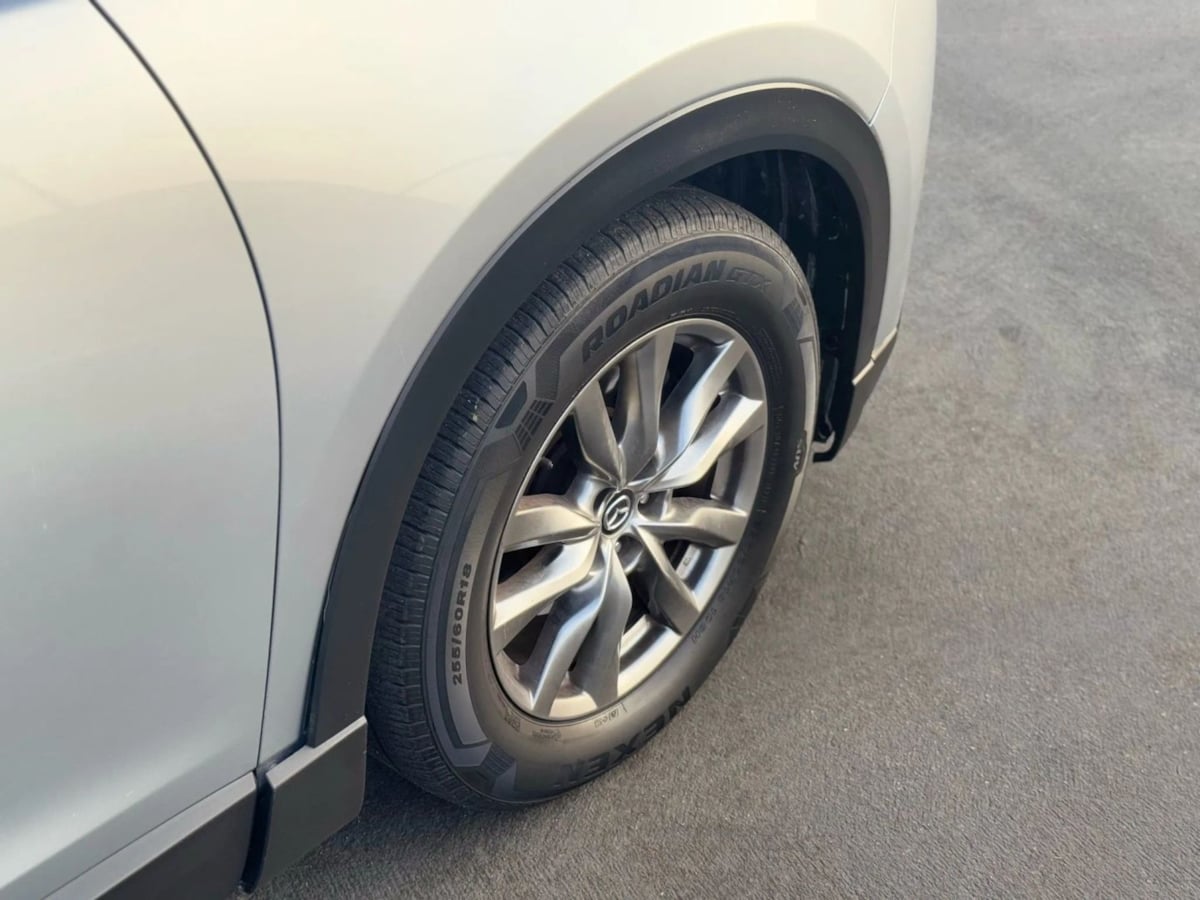 2019 Mazda CX-9 Touring photo 11