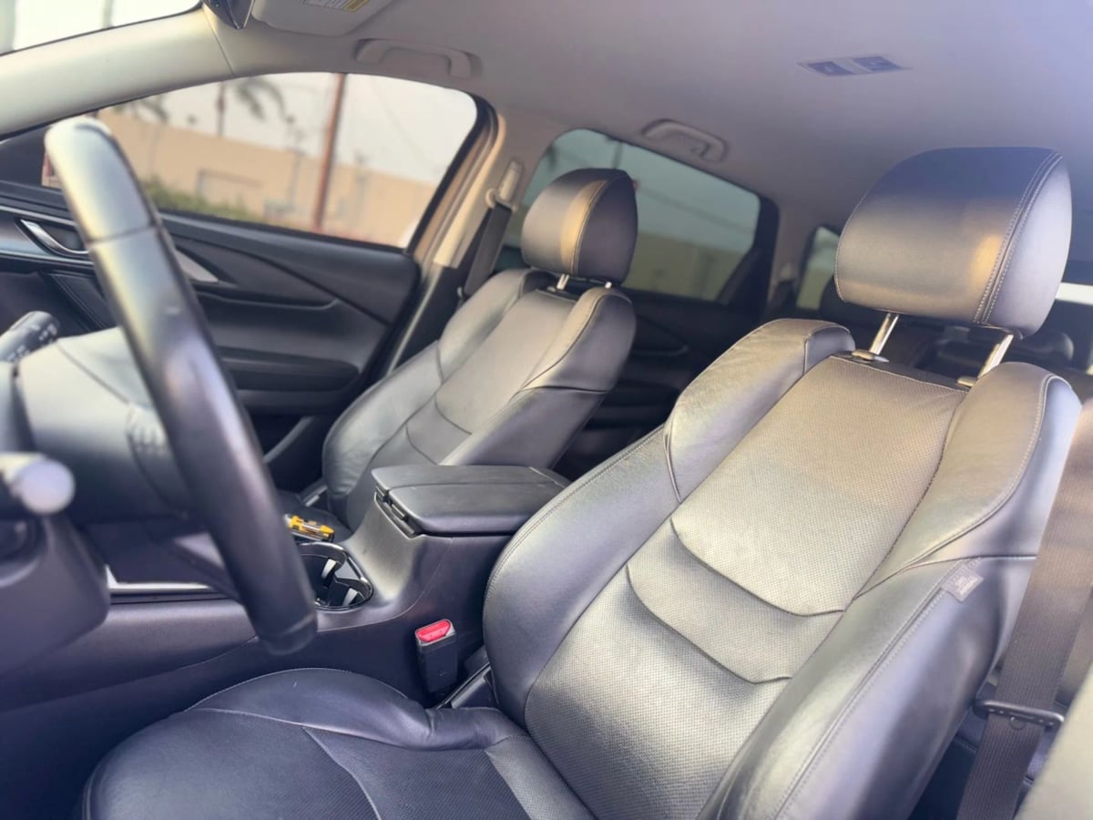 2019 Mazda CX-9 Touring photo 16