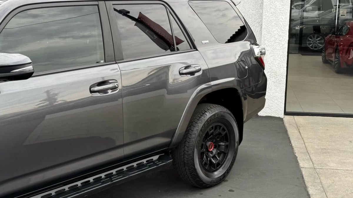 2022 Toyota 4Runner SR5 Premium photo 10