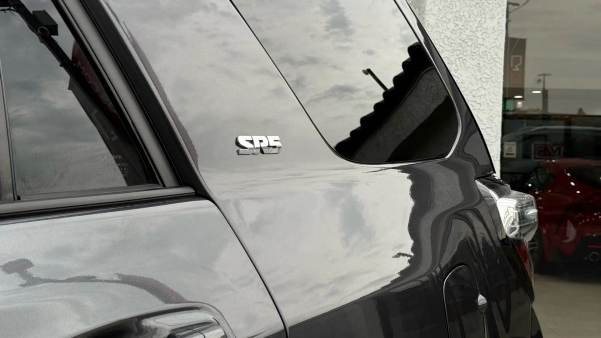 2022 Toyota 4Runner SR5 Premium photo 11