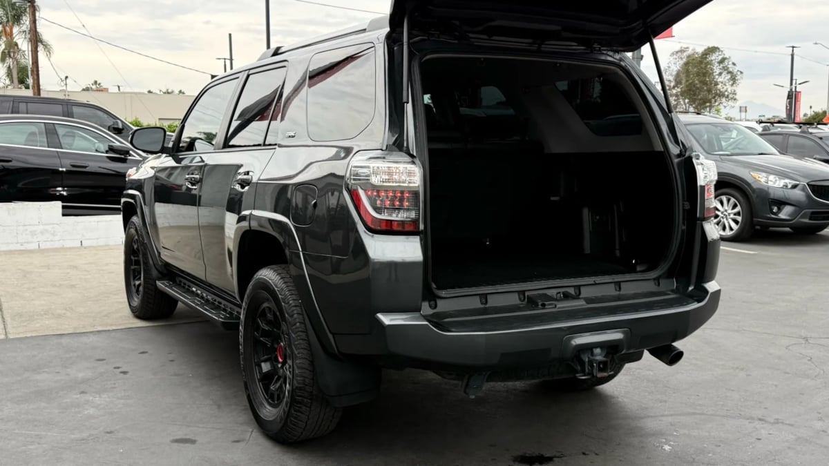 2022 Toyota 4Runner SR5 Premium photo 13