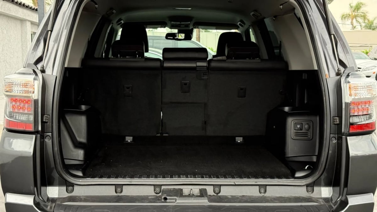 2022 Toyota 4Runner SR5 Premium photo 14