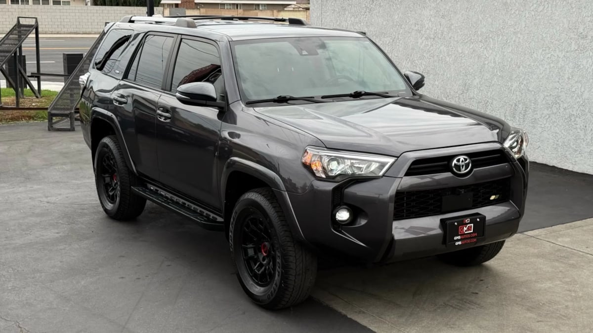 2022 Toyota 4Runner SR5 Premium photo 21