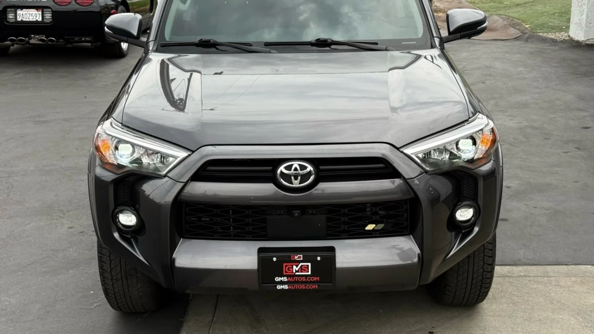 2022 Toyota 4Runner SR5 Premium photo 23