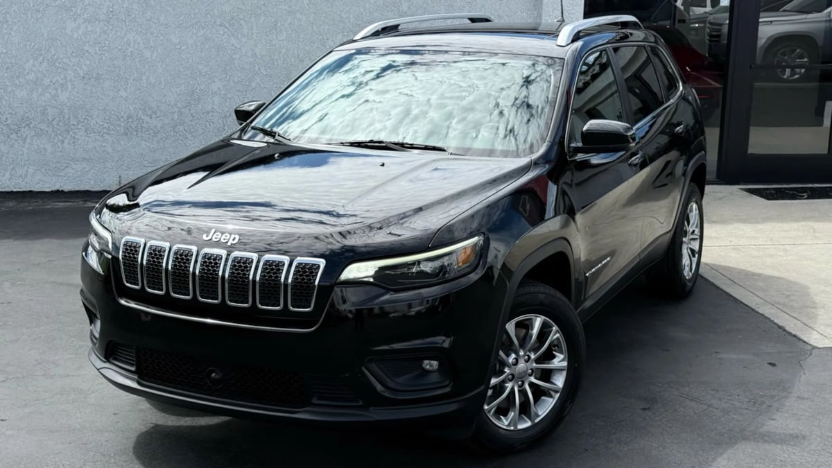 2021 Jeep Cherokee Latitude photo 3