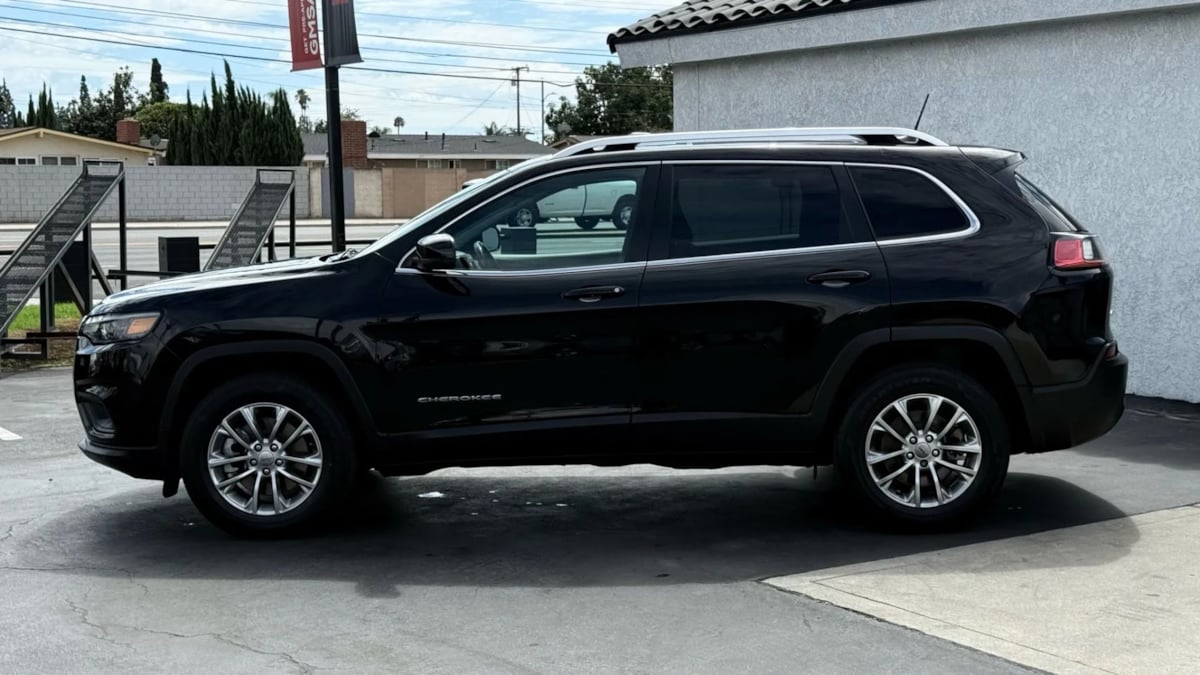 2021 Jeep Cherokee Latitude photo 5