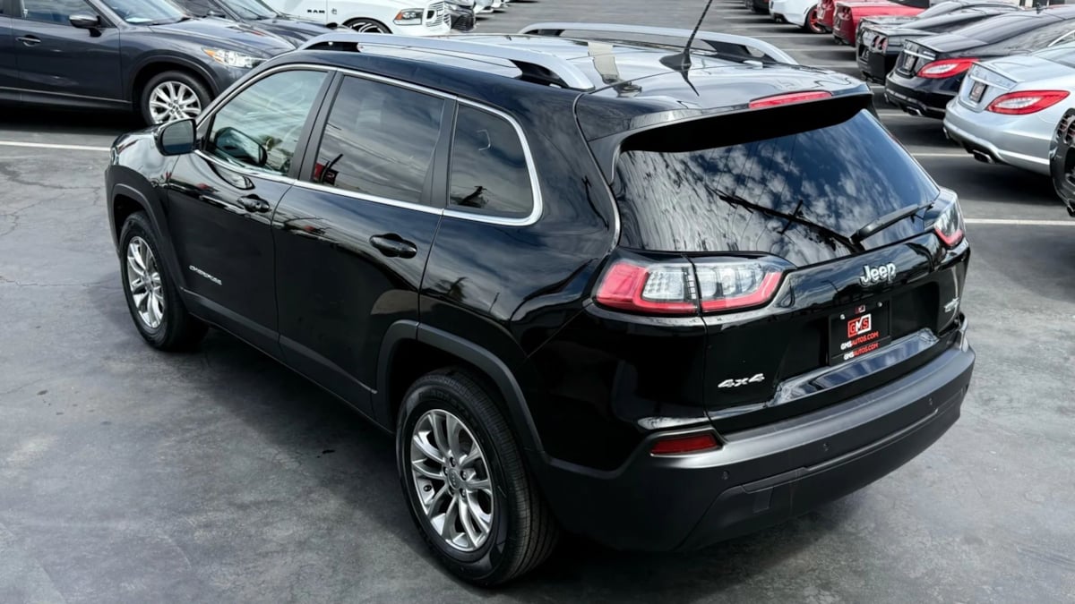 2021 Jeep Cherokee Latitude photo 12