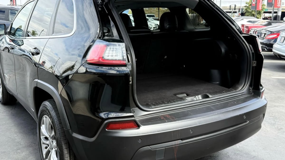 2021 Jeep Cherokee Latitude photo 17
