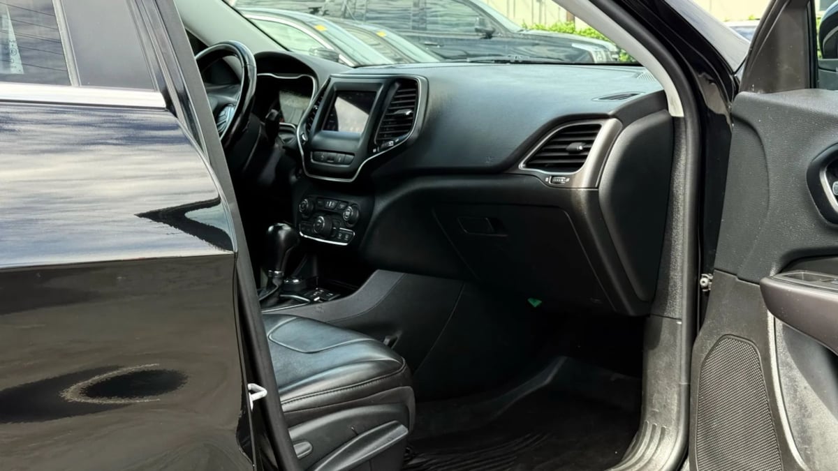 2021 Jeep Cherokee Latitude photo 31