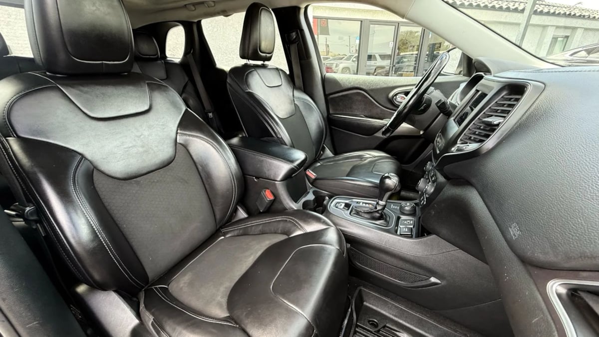 2021 Jeep Cherokee Latitude photo 33
