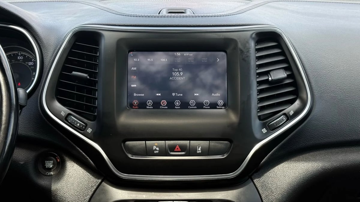 2021 Jeep Cherokee Latitude photo 47