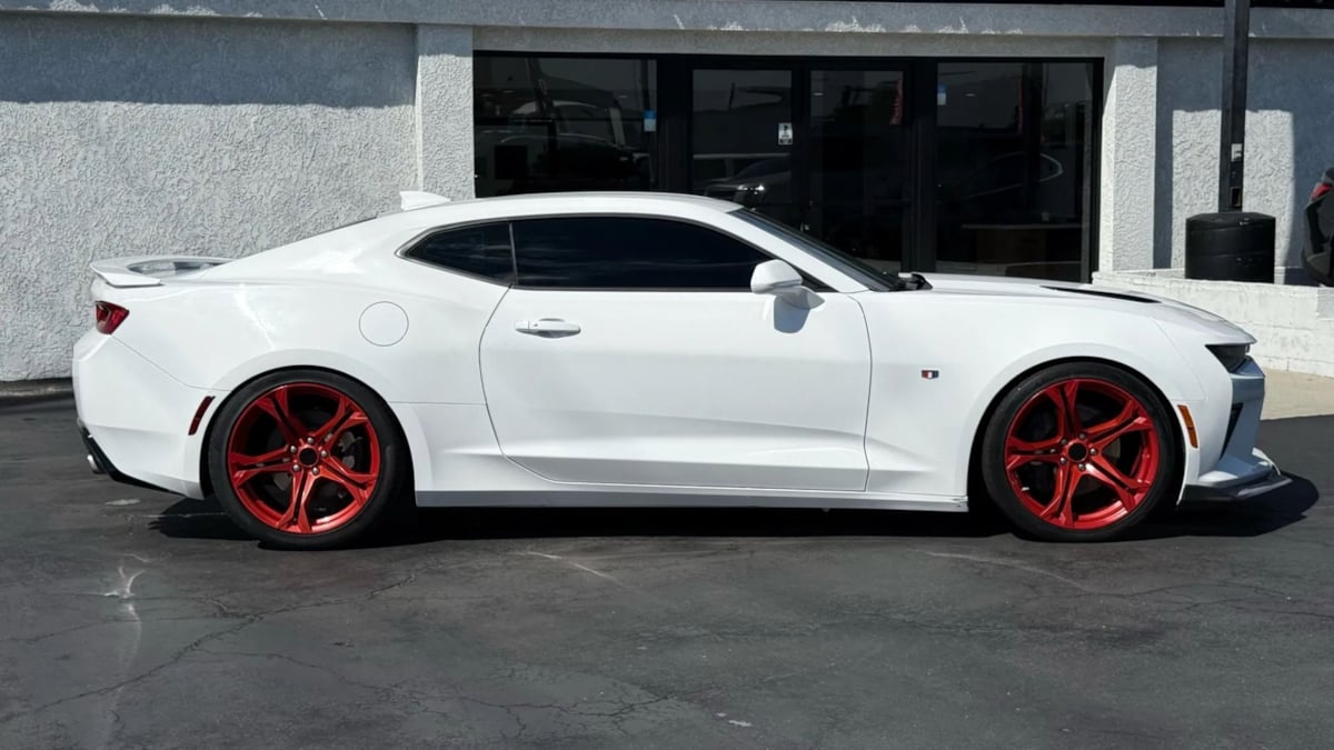 2016 Chevrolet Camaro 1SS photo 20