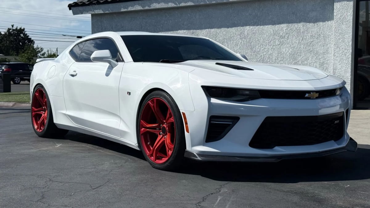 2016 Chevrolet Camaro 1SS photo 22