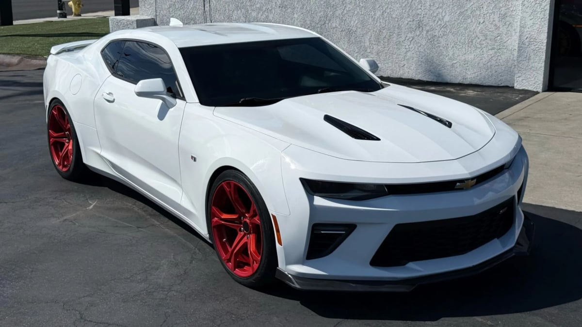 2016 Chevrolet Camaro 1SS photo 23