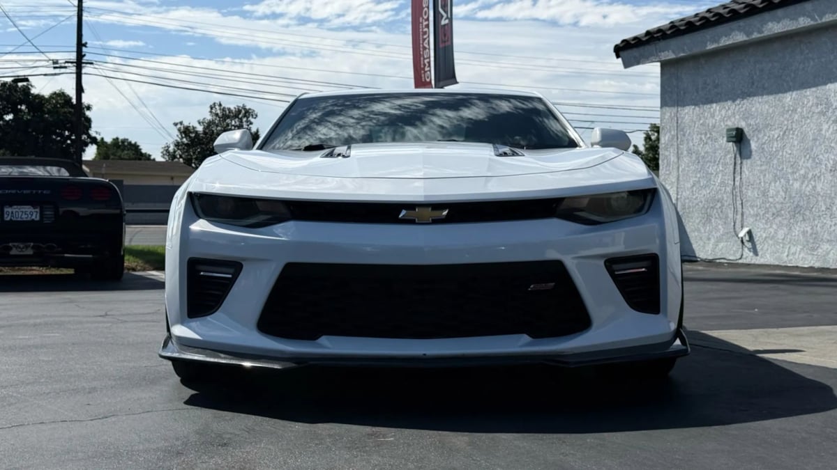 2016 Chevrolet Camaro 1SS photo 24