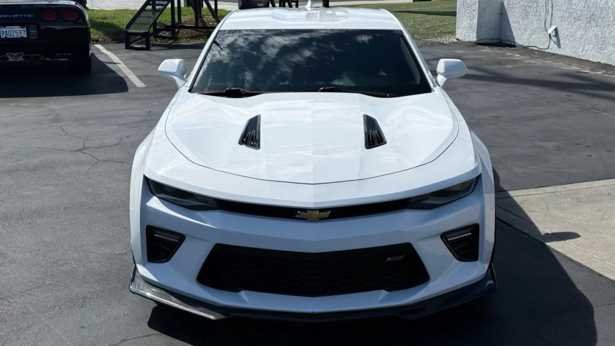 2016 Chevrolet Camaro 1SS photo 25