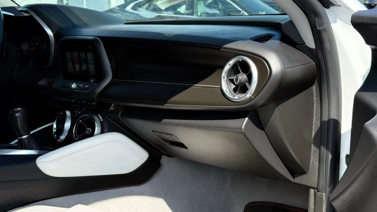 2016 Chevrolet Camaro 1SS photo 35
