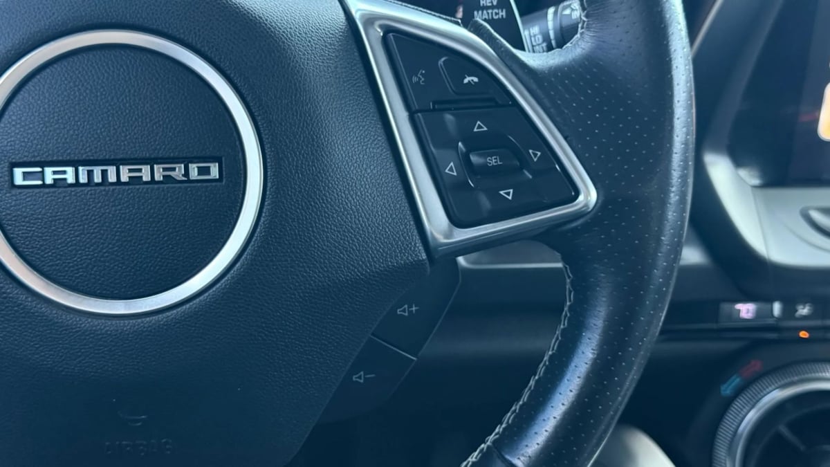 2016 Chevrolet Camaro 1SS photo 48
