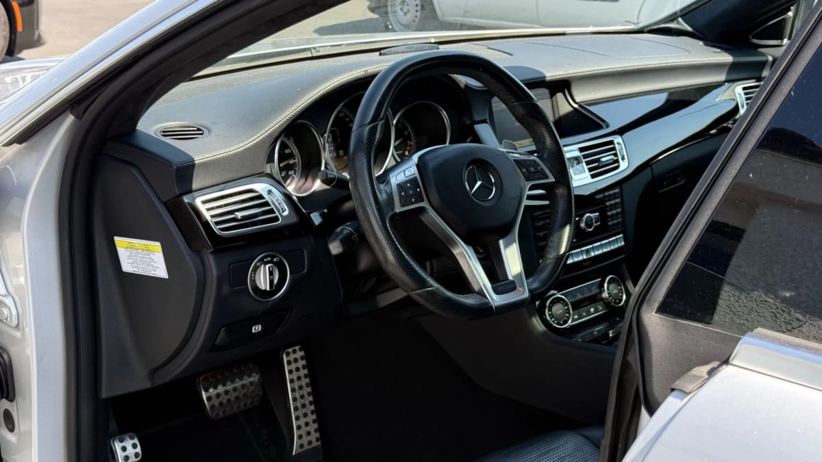 2012 Mercedes Benz CLS 63 AMG photo 55