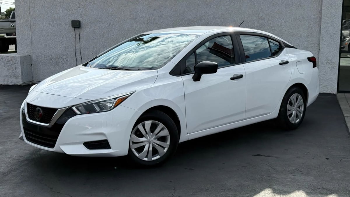 2021 Nissan Versa S photo 4