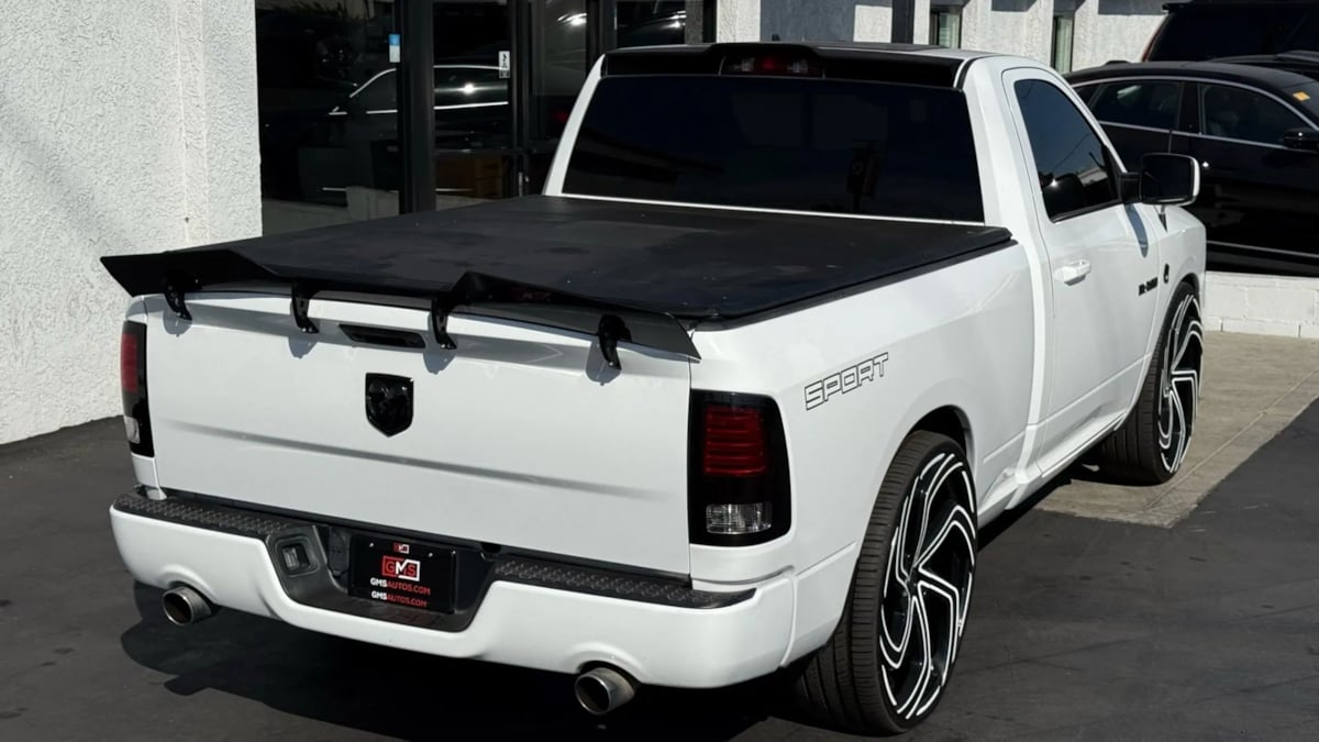 2018 RAM Ram 1500 Pickup Sport - Photo 16
