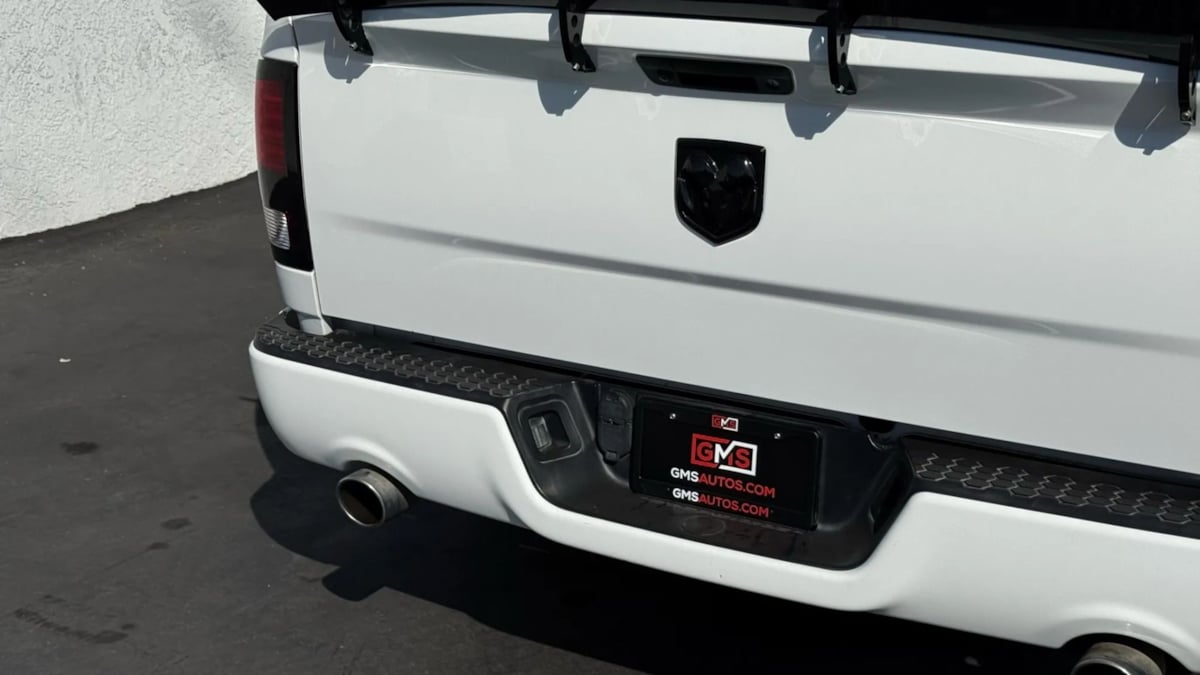 2018 RAM Ram 1500 Pickup Sport - Photo 17