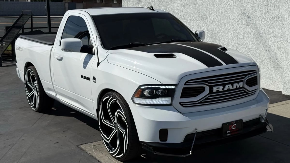 2018 RAM Ram 1500 Pickup Sport - Photo 21