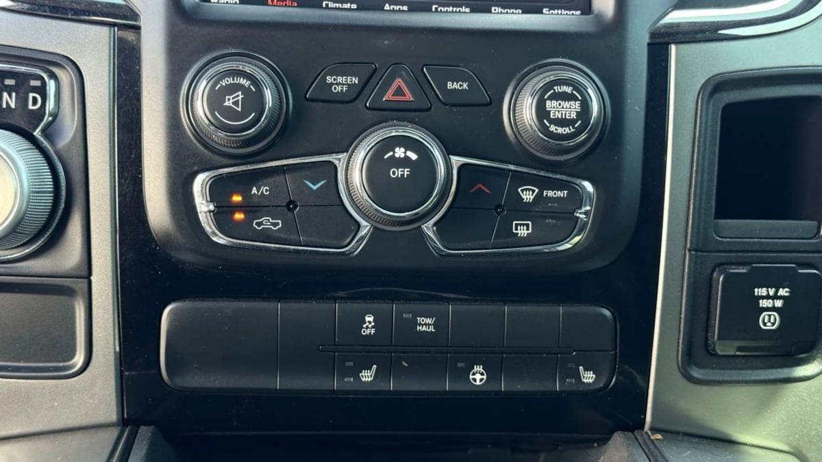 2018 RAM Ram 1500 Pickup Sport - Photo 43